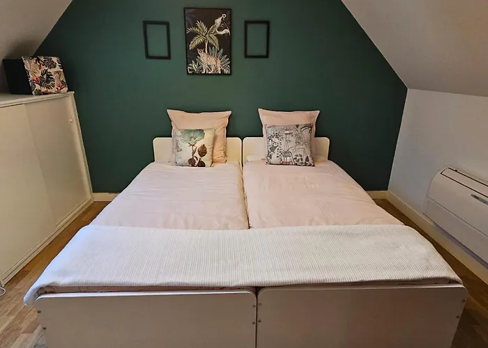 Le Petit Nice Maison Semi-Troglodyte De Charme.