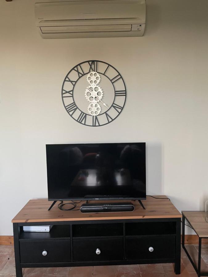 Hébergement de vacances Le Petit Maison Semi-troglodyte De Charme. *